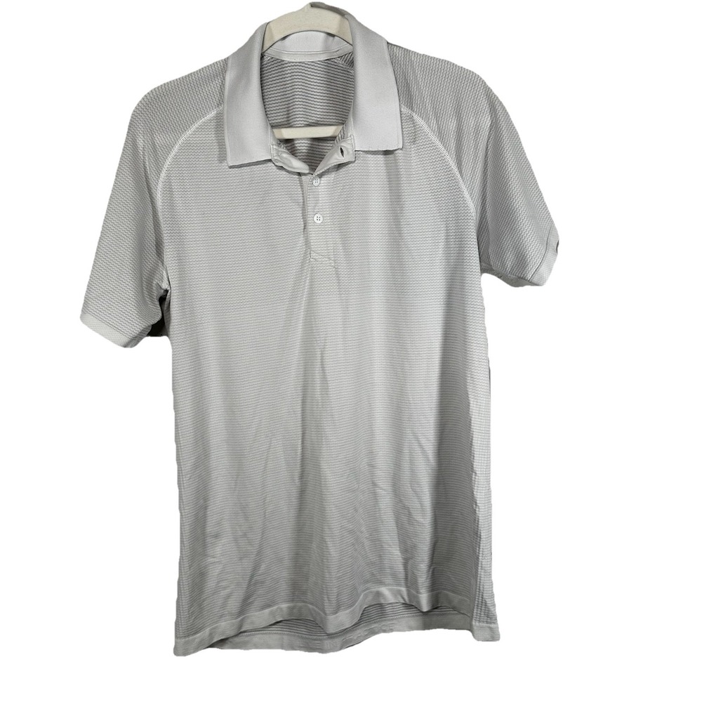 Lululemon Shirt Mens M (messured) Metal Vent Tech Short Sleeve Technical Stretch